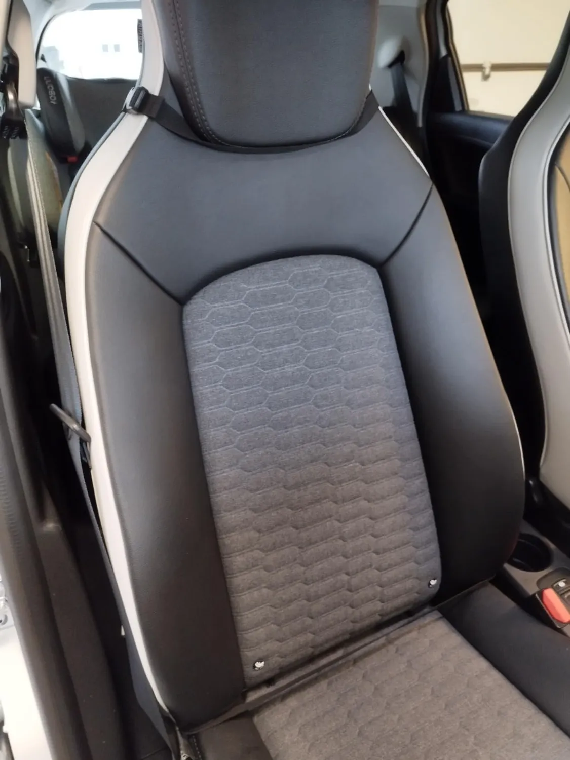 reer TravelKid Entertain Autositz-Organizer Grau Tablet-Fach