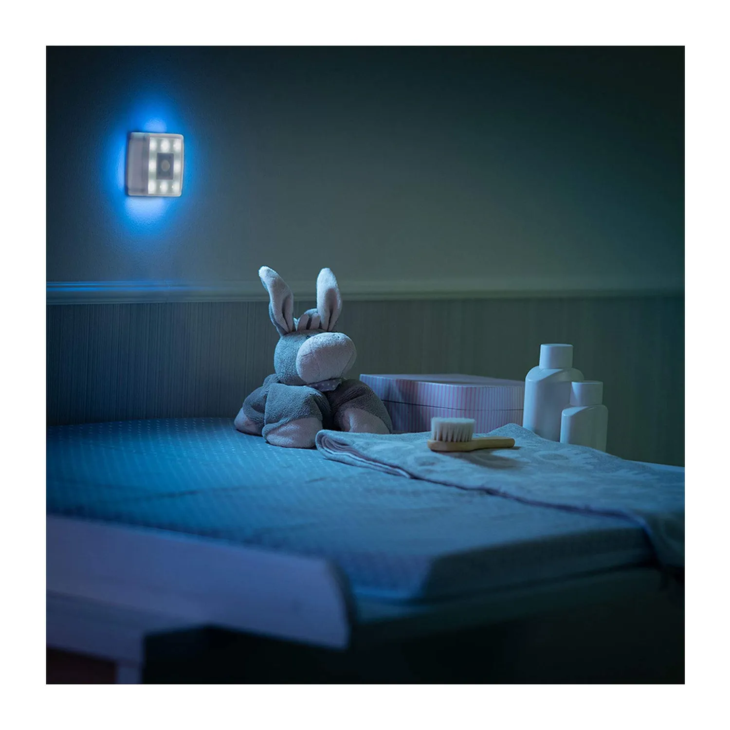 Reer Nightguide Nachtlicht blau mit Bewegungsmelder