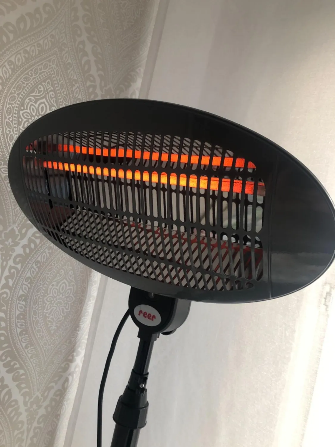 Reer Wickeltischstrahler Heizstrahler 650 Watt mit Standfuß