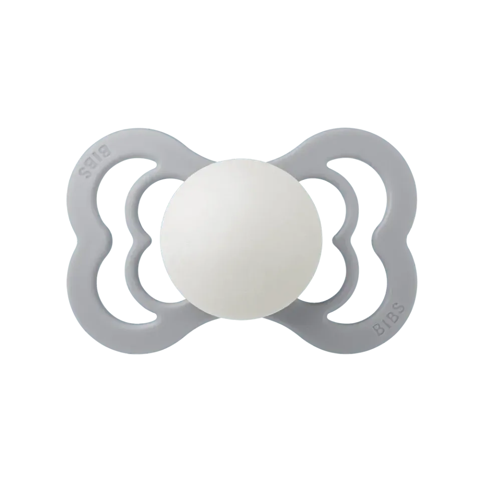 BIBS Supreme GLOW Schnuller Cloud symmetrisch