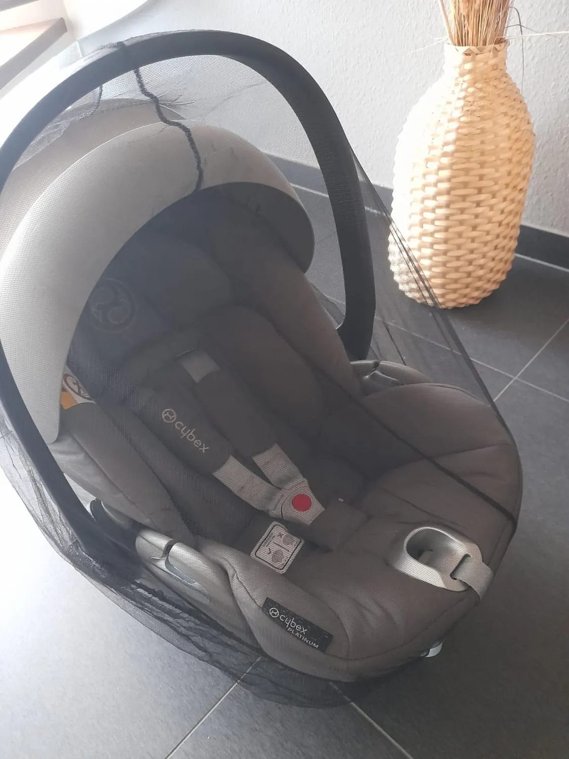 Reer 87011 Insektennetz Babyschale schwarz Extra groß