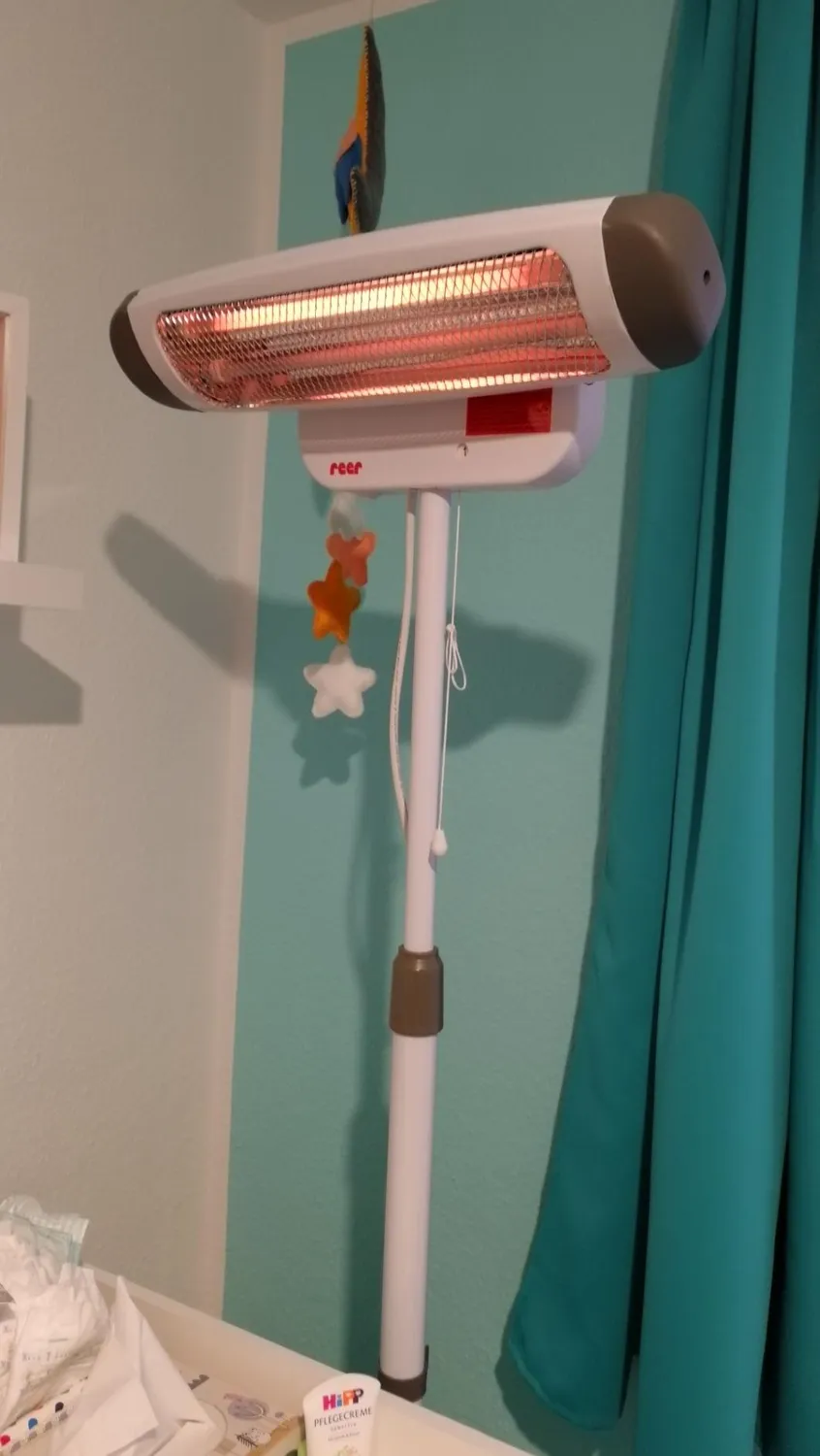 Reer FeelWell Wickeltischstrahler 2in1 weiß Stand/Wand
