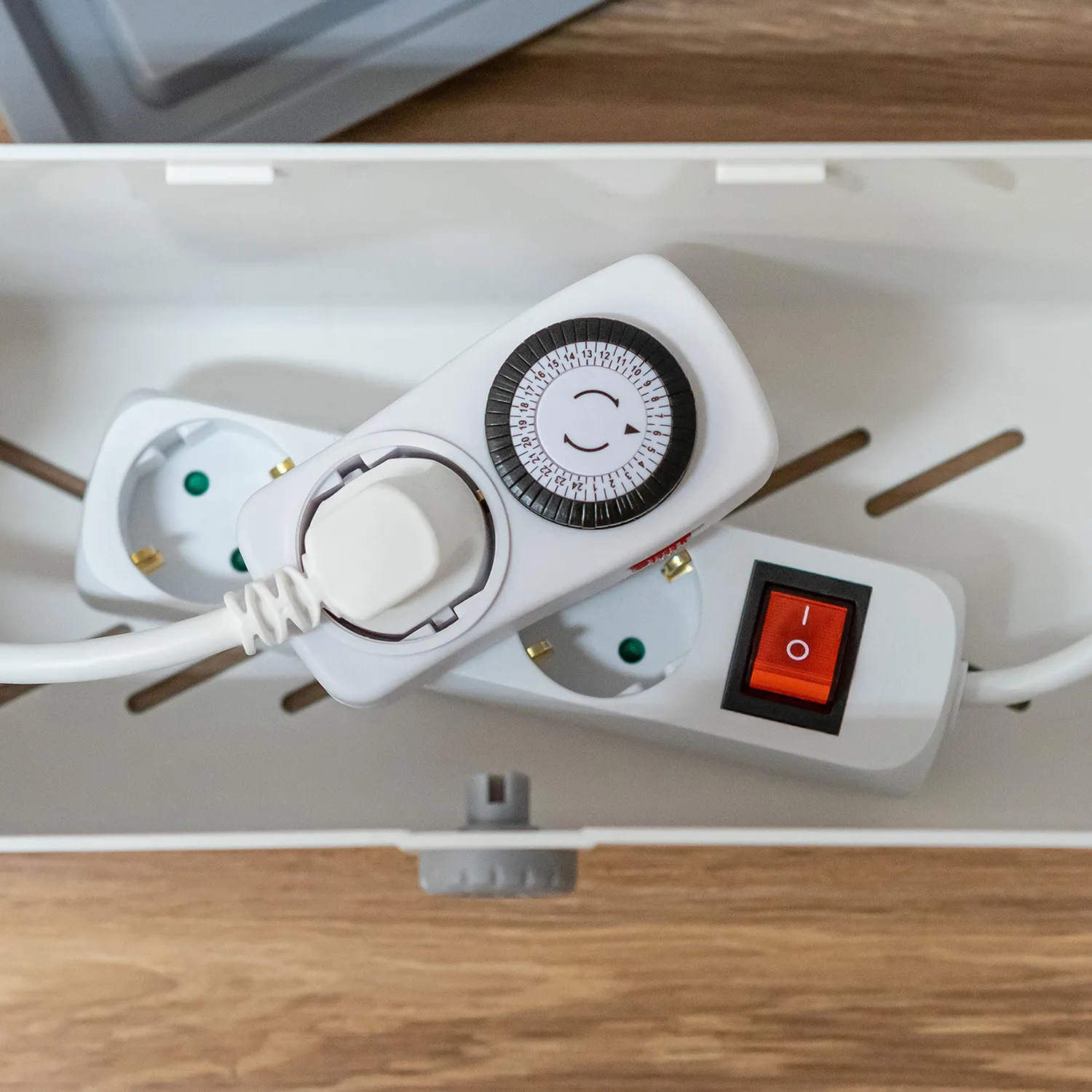 reer 78020 CableGuard Kabelbox weiß kindersicher