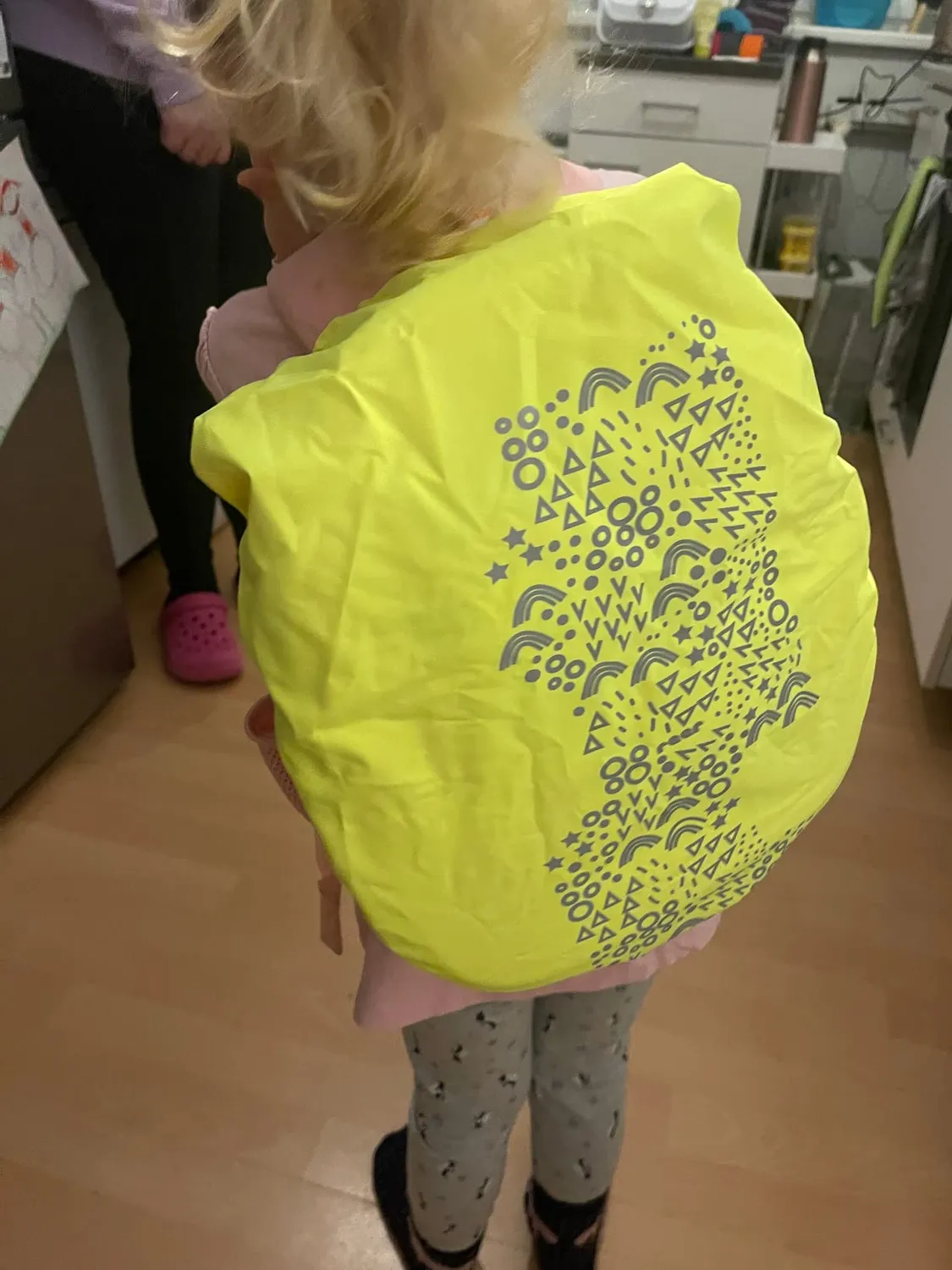 reer MyBuddyGuard Rucksackcover M Regenhülle neongelb