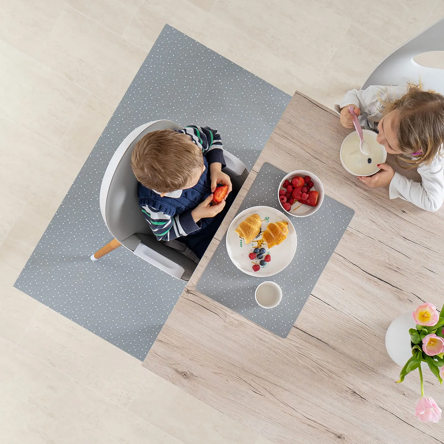 Reer Eat'n Tidy Hochstuhlunterlage grau 107x107 wasserfest