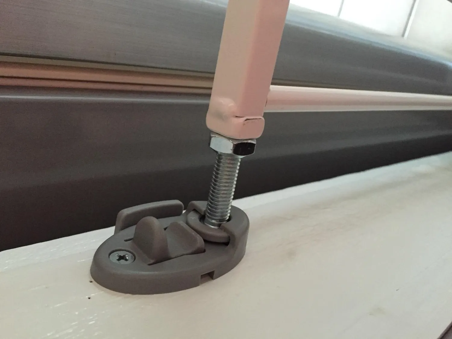 Reer Basic Türgitter zum Schrauben 68-106 cm Metall