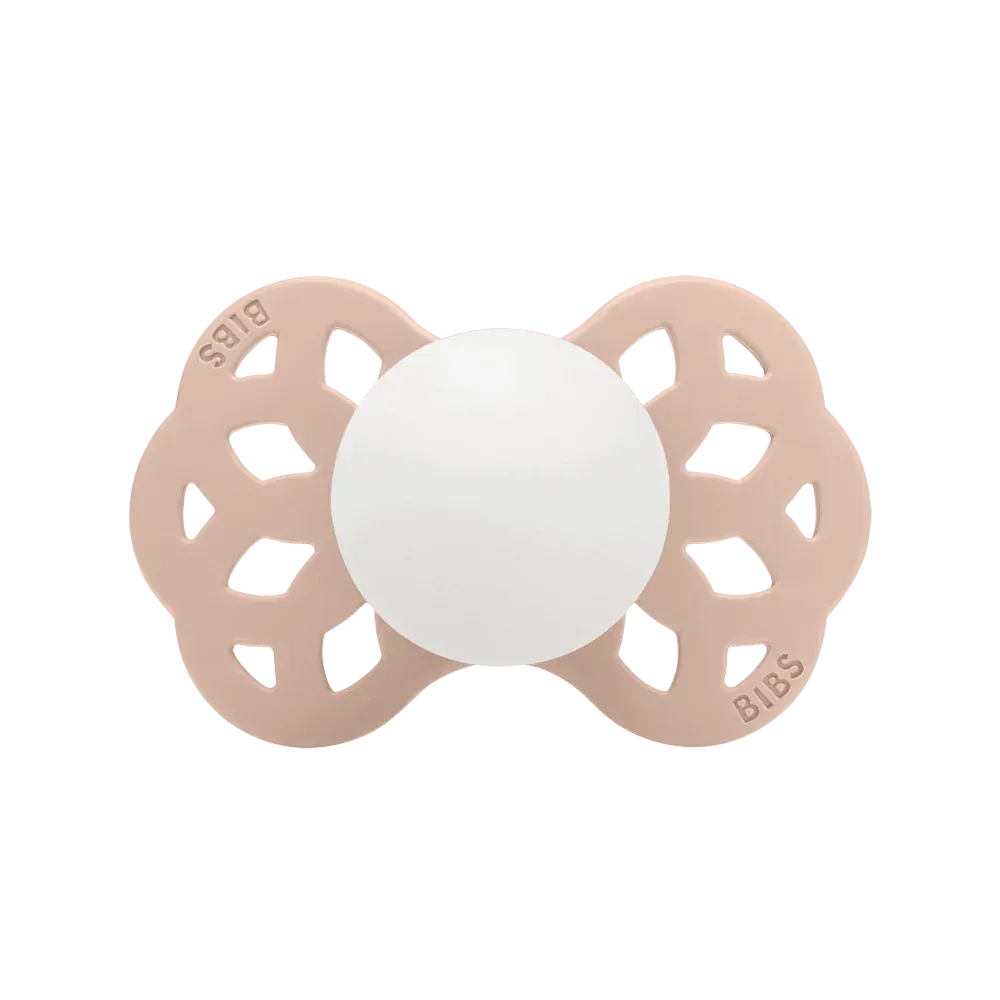 BIBS Infinity GLOW Schnuller Blush Silikon nachtleuchtend