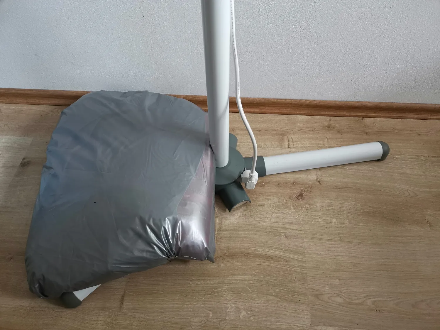 Reer FeelWell Wickeltischstrahler 2in1 weiß Stand/Wand