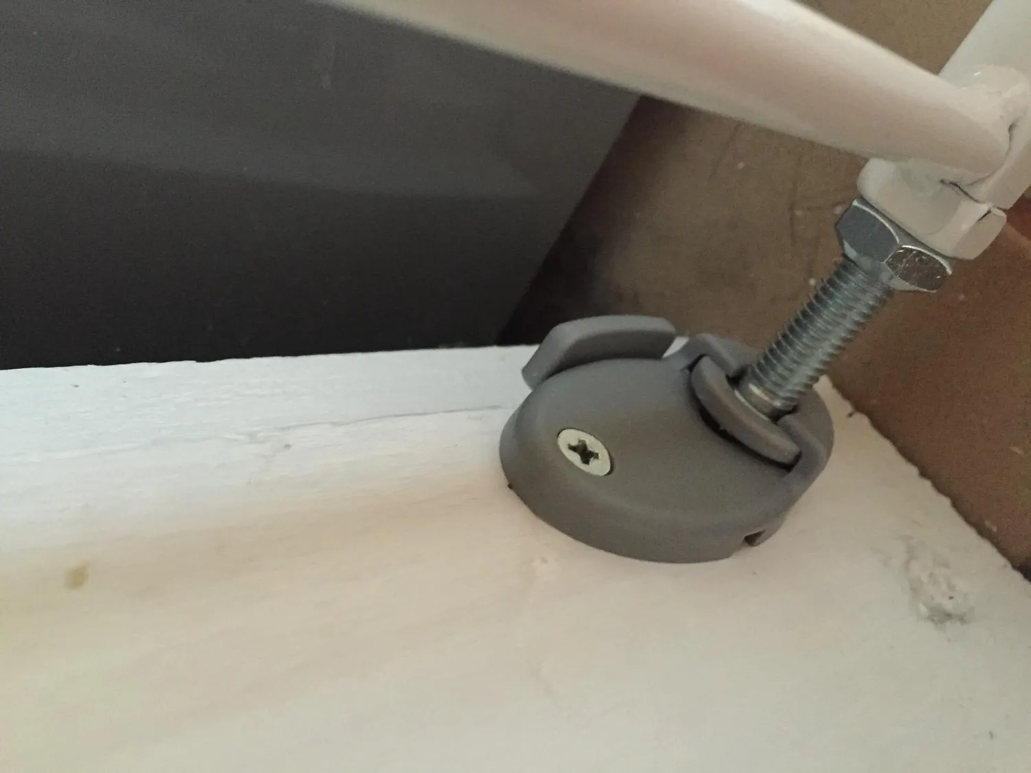Reer Basic Türgitter zum Schrauben 68-106 cm Metall